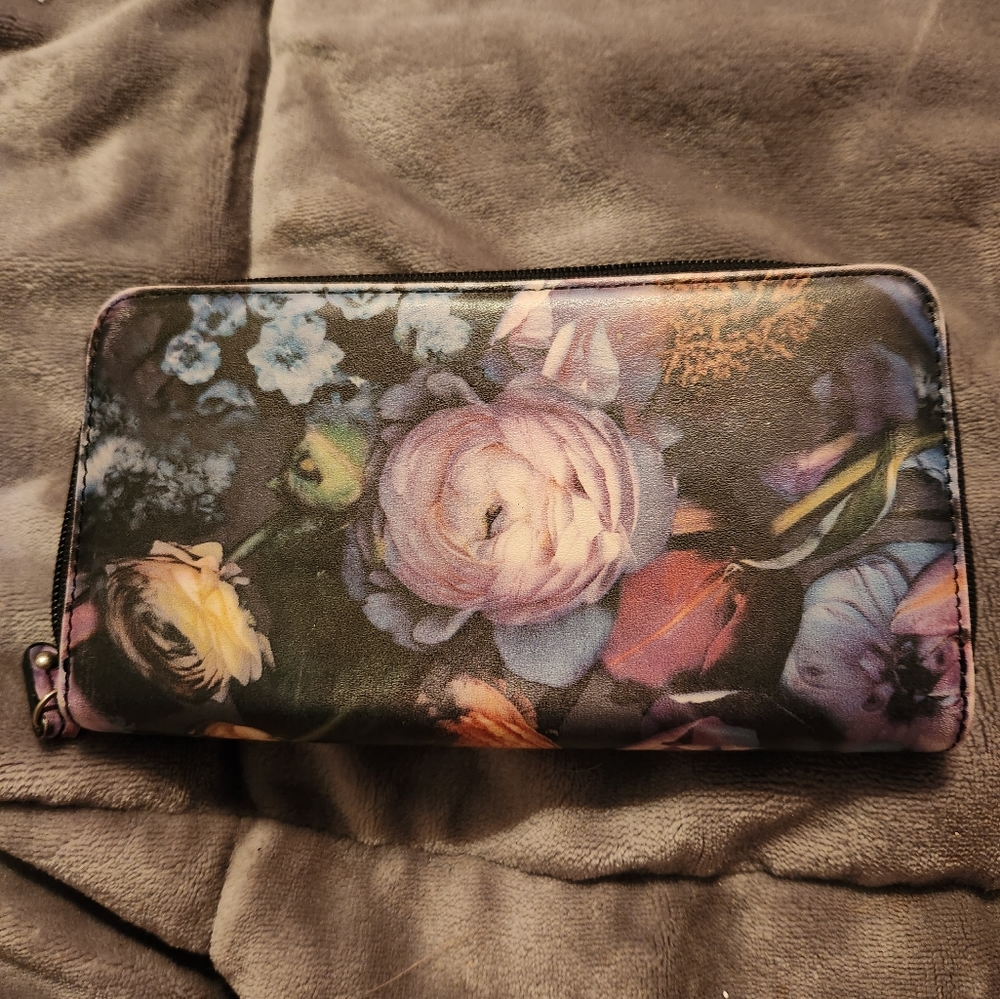 Beautiful wallet - Picture 2 of 4